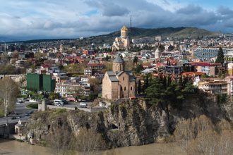 თბილისის ისტორიული შენობები და მდინარე, თბილისი
