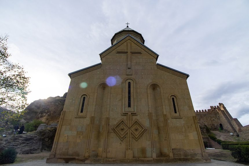 ეკლესია თბილისში — თბილისი, საქართველო