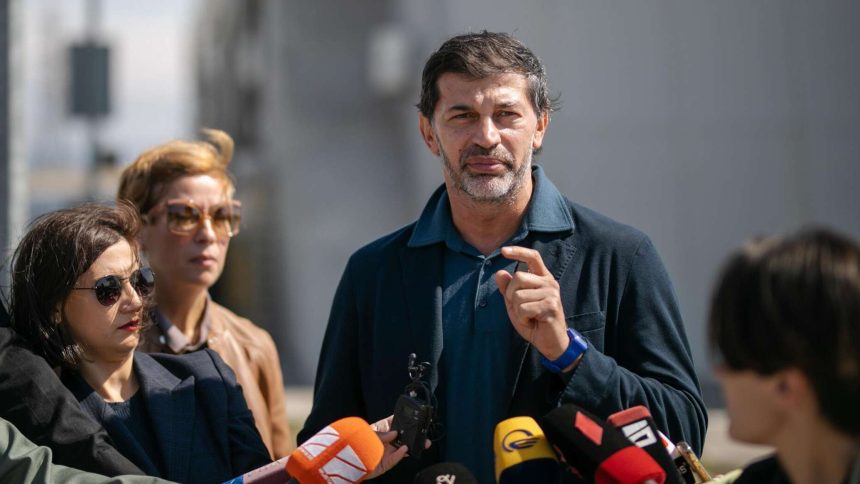 თბილისის მერი კახა კალაძე ჩინეთის ვიზიტით CRRC კომპანიაში მეტროს ვაგონების წარმოების პროცესს აკვირდება